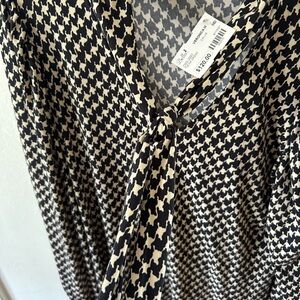 Abella Black and Cream Houndstooth Blouse
